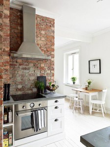Paredes de piedra en la cocina