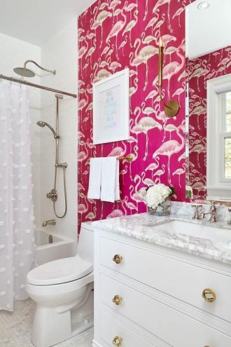 ¿Te atreverías con un baño rosa? 21 Baños de color rosa