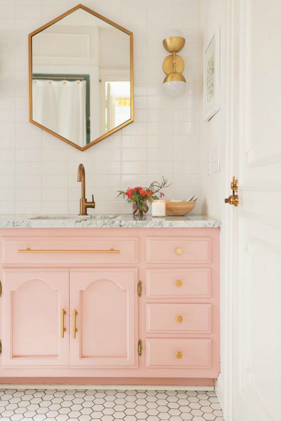 Baños de color rosa