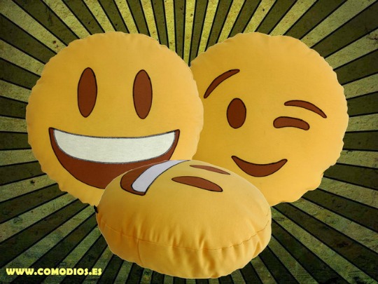 Cojines emoticonos