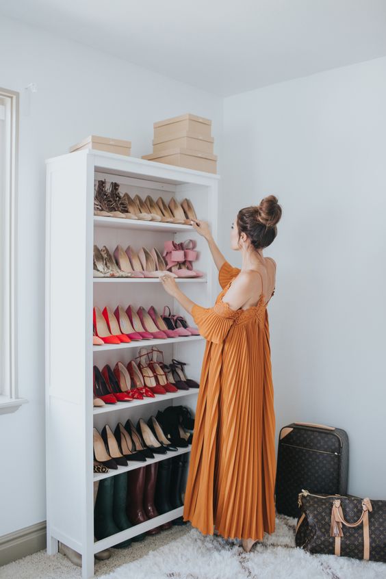 Ideas para organizar zapatos en estanterías