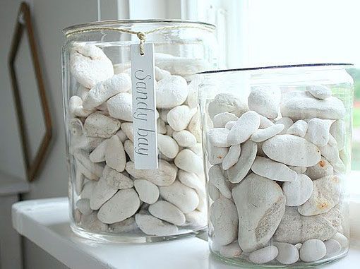 Decorar jarrones con piedras