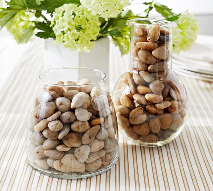 Decorar jarrones con piedras