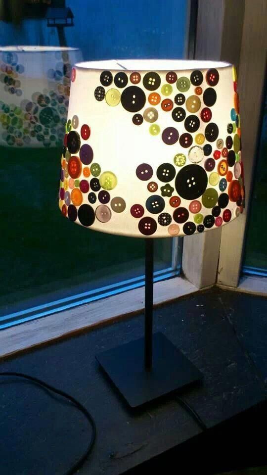 Lámparas decoradas con botones
