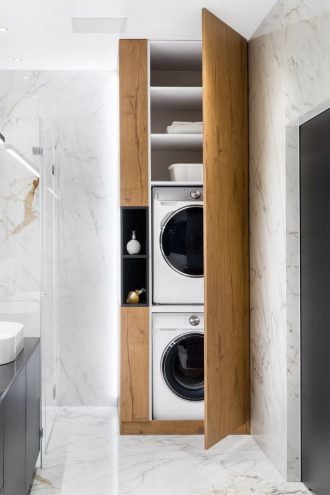 Lavadora en el baño. Cómo integrar o disimular
