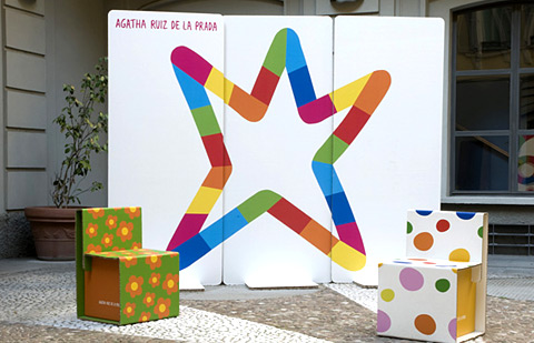 Muebles de cartón de Agatha Ruiz de la Prada