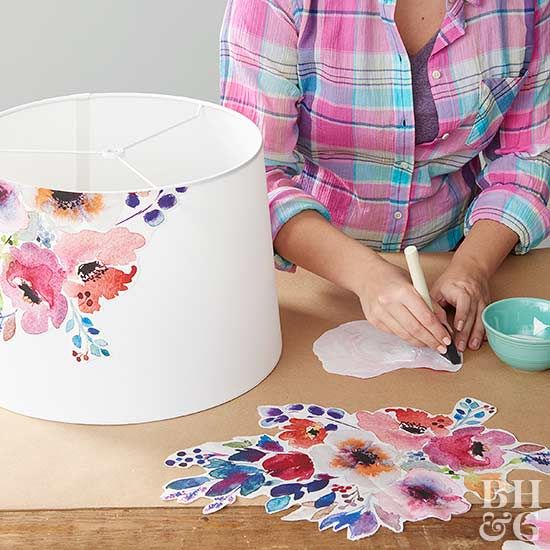 Decorar pantallas con decoupage