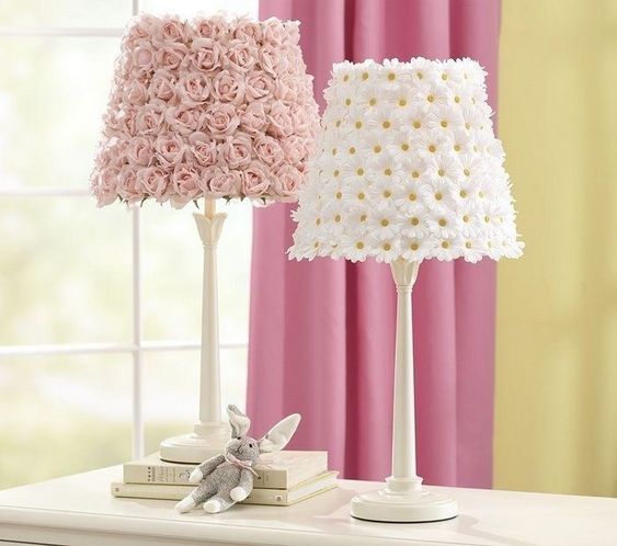 Pantallas decoradas con flores DIY