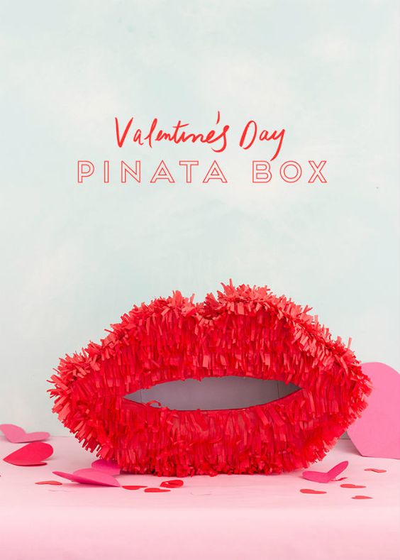Manualidades de papel para San Valentín: Piñatas