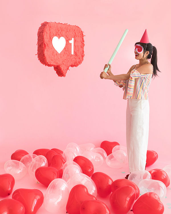 Manualidades de papel para San Valentín: piñatas