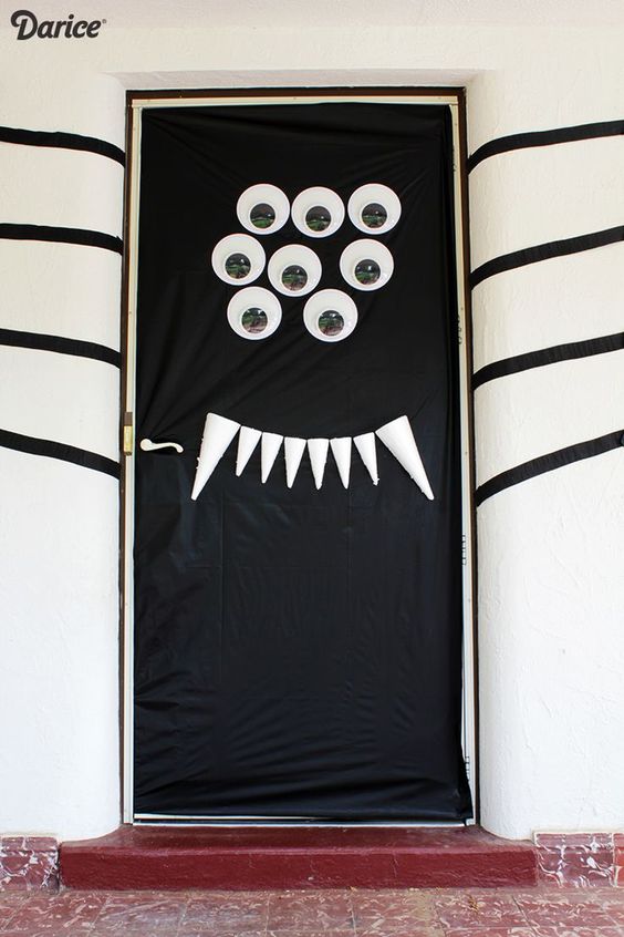 Ideas para decorar tu puerta en Halloween