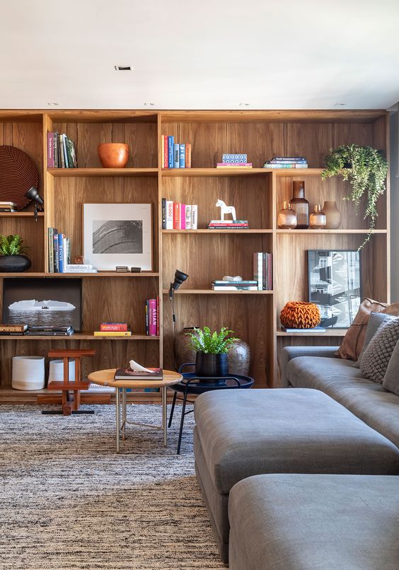 Salón decorado en madera