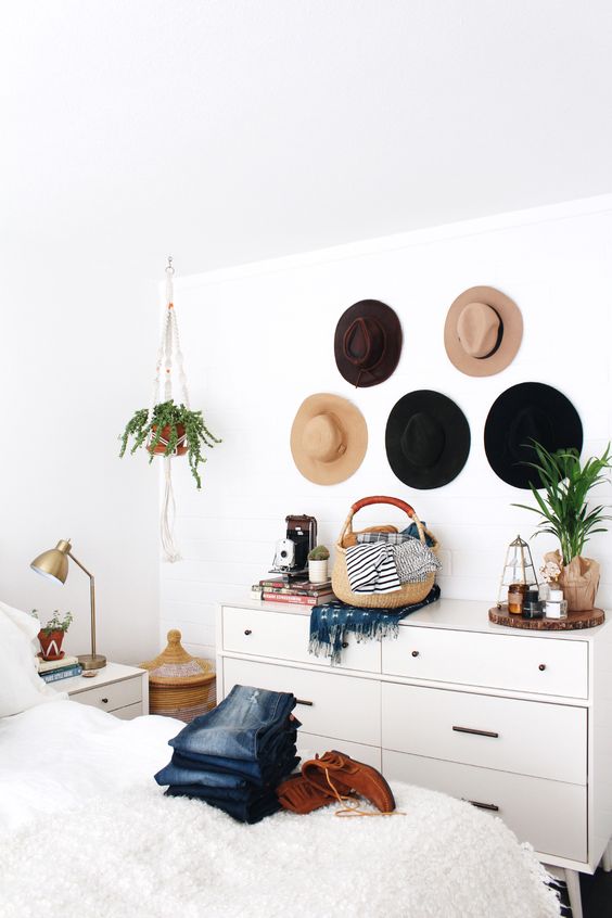 Decorar paredes con sombreros